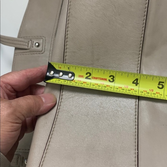 Coach Laura Beige/Taupe w Lilac Interior Leather Tote Bag - Picture 9 of 9